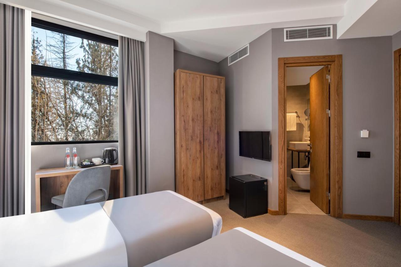 Barnovi Boutique Hotel Тбилиси Екстериор снимка