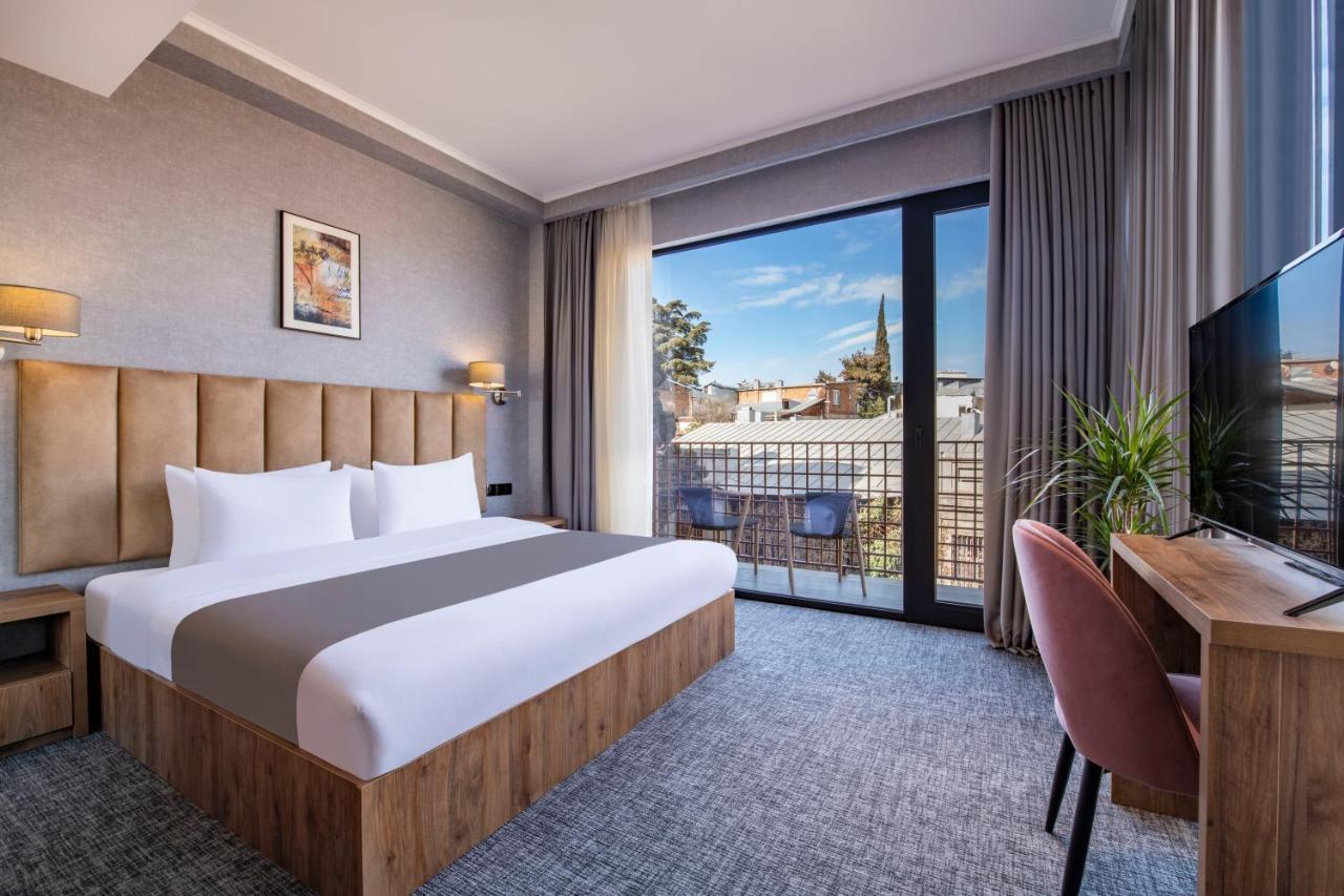 Barnovi Boutique Hotel Тбилиси Екстериор снимка