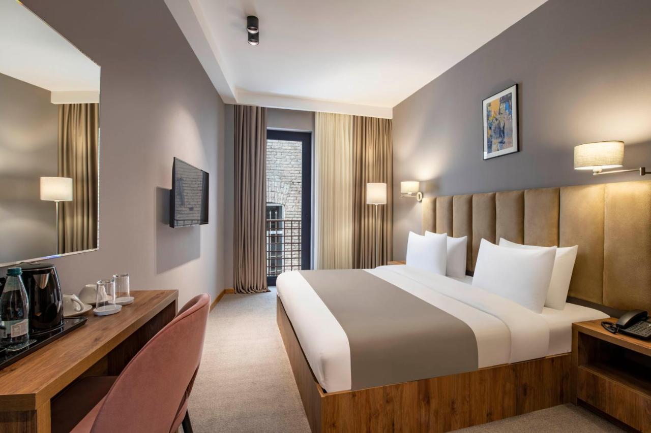 Barnovi Boutique Hotel Тбилиси Екстериор снимка