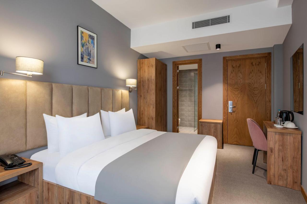 Barnovi Boutique Hotel Тбилиси Екстериор снимка