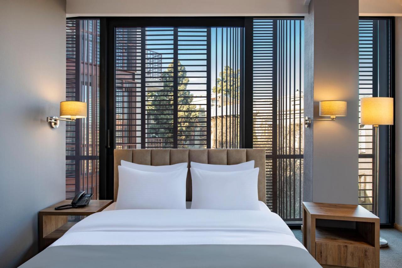 Barnovi Boutique Hotel Тбилиси Екстериор снимка
